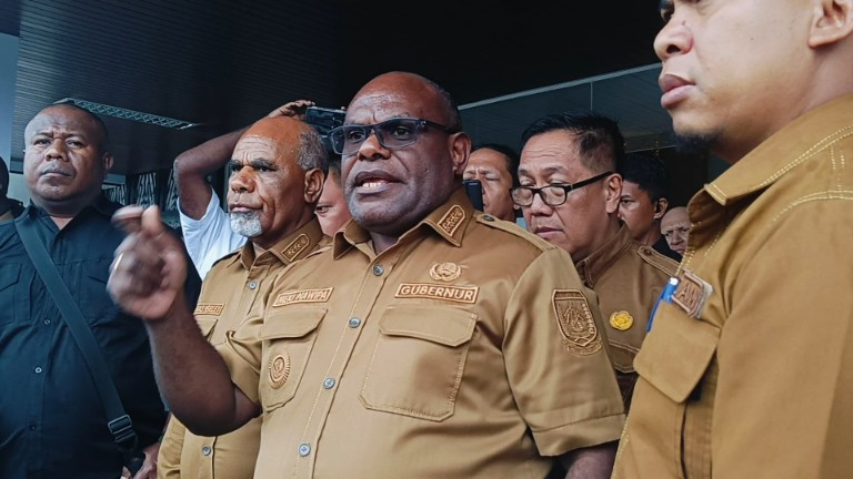temui-massa-pencaker-papua-tengah-ini-saran-gubernur