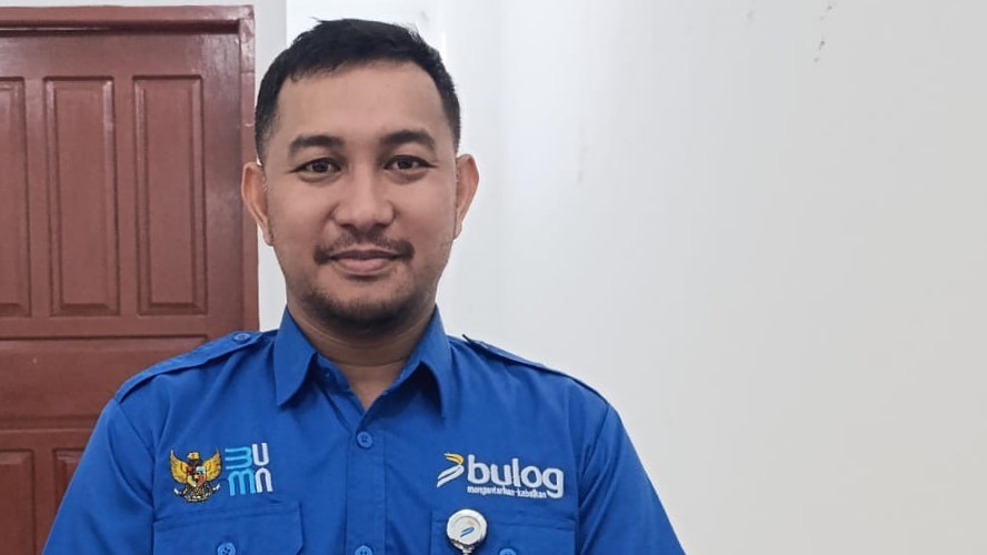 sebulan-bulog-mimika-salurkan-beras-jatah-asn-dan-tni-polri-350-ton-ke-3-kabupaten