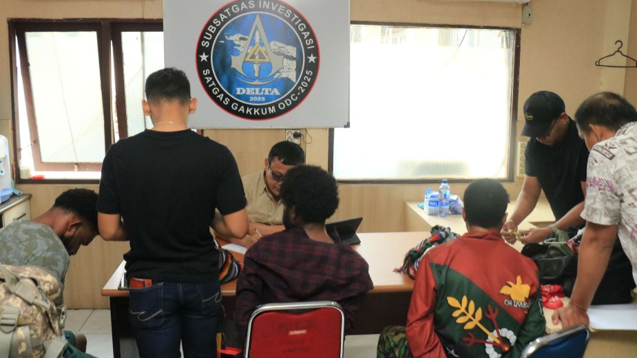 satgas-odc-tangkap-dua-terduga-penyelundup-amunisi