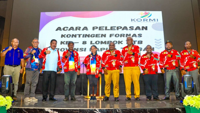 meki-nawipa-lepas-370-kontingen-fornas-ke-ntb