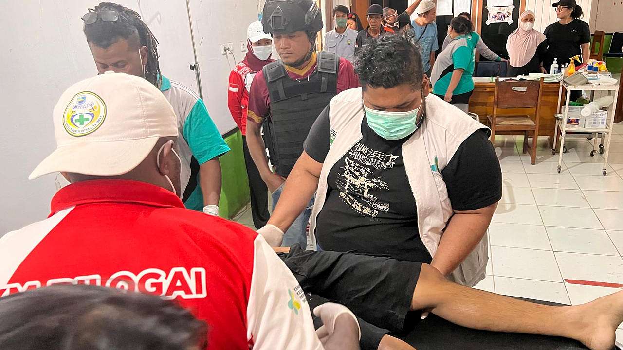 lagi-layani-pembeli-pinang-di-kios-joni-hendra-tewas-ditembak-kkb