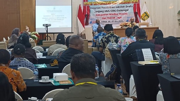 program-sekolah-gratis-papua-tengah-bakal-tepat-sasaran