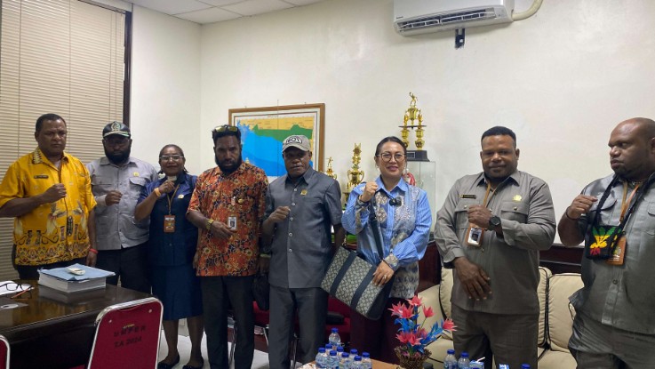 komisi-ii-desak-pemerataan-pembangunan-dan-validasi-data-penerima-bansos