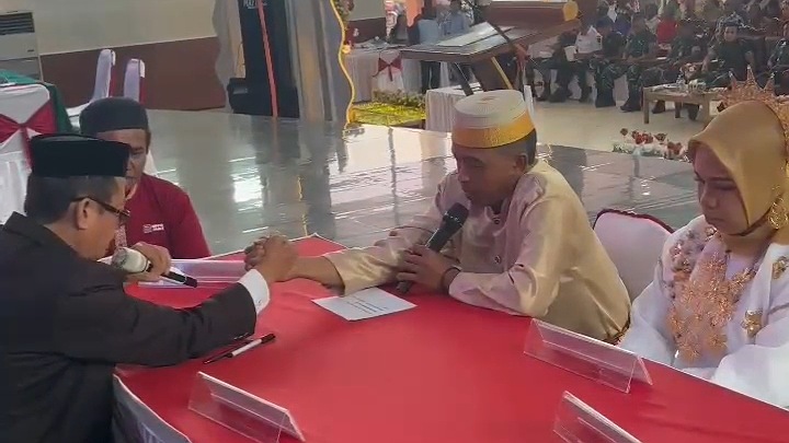 101-pasangan-di-mimika-ikut-nikah-masal