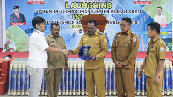 rsud-nabire-resmi-gunakan-sim-rs