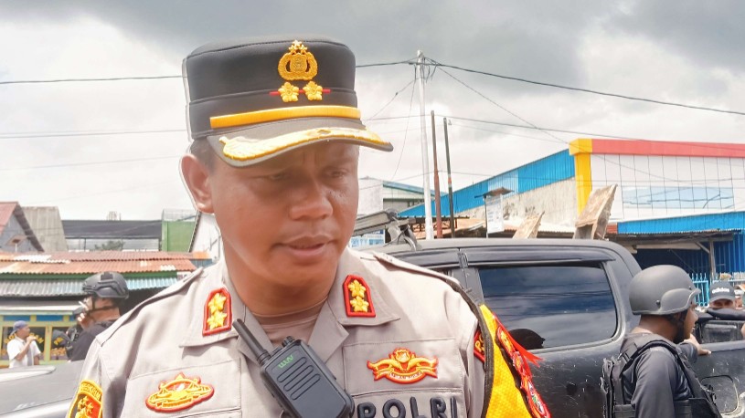 jenazah-dua-anggota-brimob-korban-serangan-kkb-di-kilometer-128-nabire-sudah-di-rsud