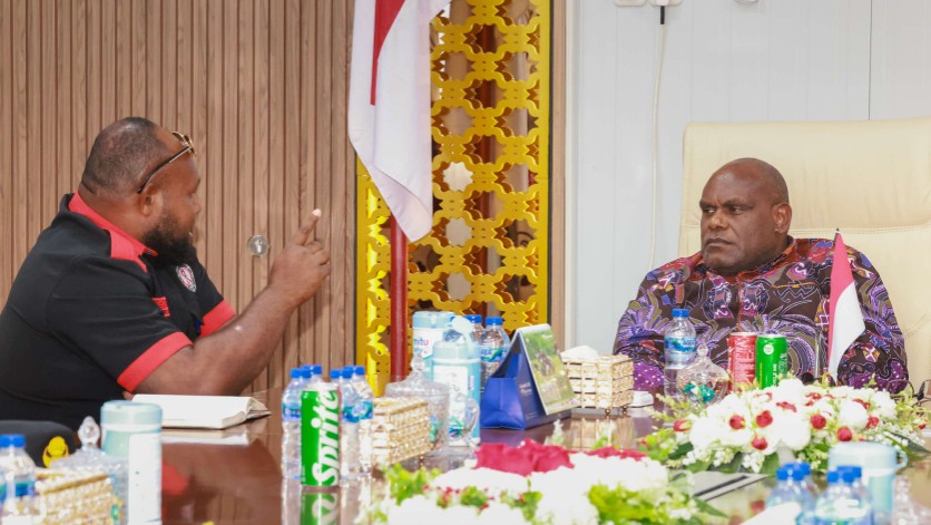 meki-nawipa-dukung-penuh-kpa-papua-tengah-tekan-penularan-hiv-aids