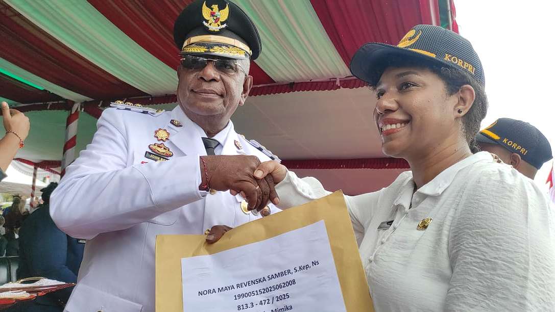 bertepatan-hut-ke-80-ri-538-cpns-mimika-terima-sk-pengangkatan