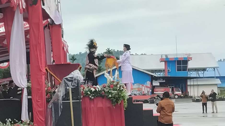 pemprov-papua-tengah-luncurkan-program-sekolah-gratis-sma-dan-smk-di-hut-ke-80-ri