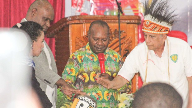 albertus-adii-pimpin-pasi-papua-tengah