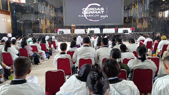 175-siswa-sma-smk-mimika-ikut-cerdas-cermat-taat-hukum