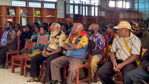 sekelumit-masalah-pendidikan-di-kabupaten-dogiyai