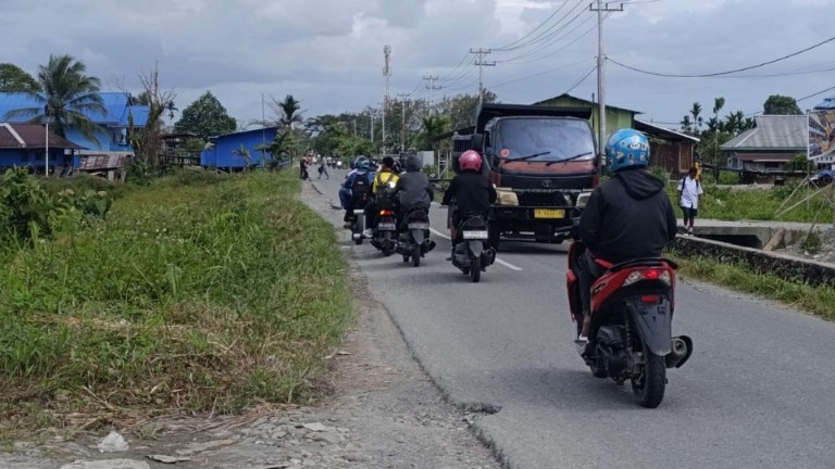 pupr-mimika-target-pelebaran-jalan-busiri-hasanuddin-jadi-12-meter