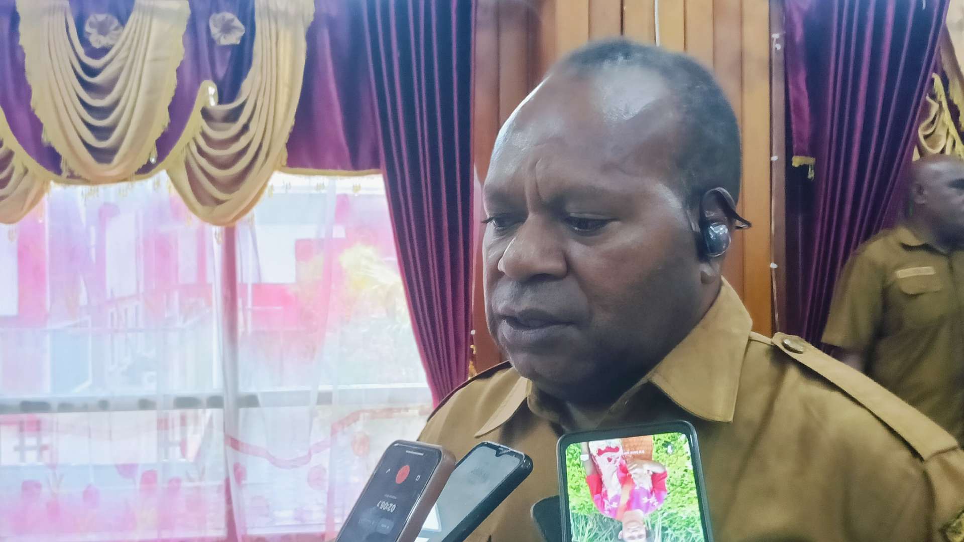 albertus-adii-knpi-pusat-boleh-dualisme-papua-tengah-tetap-satu