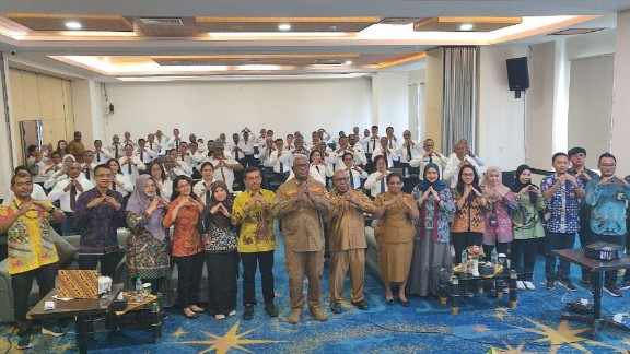 59-asn-mimika-berebut-12-kursi-jabatan