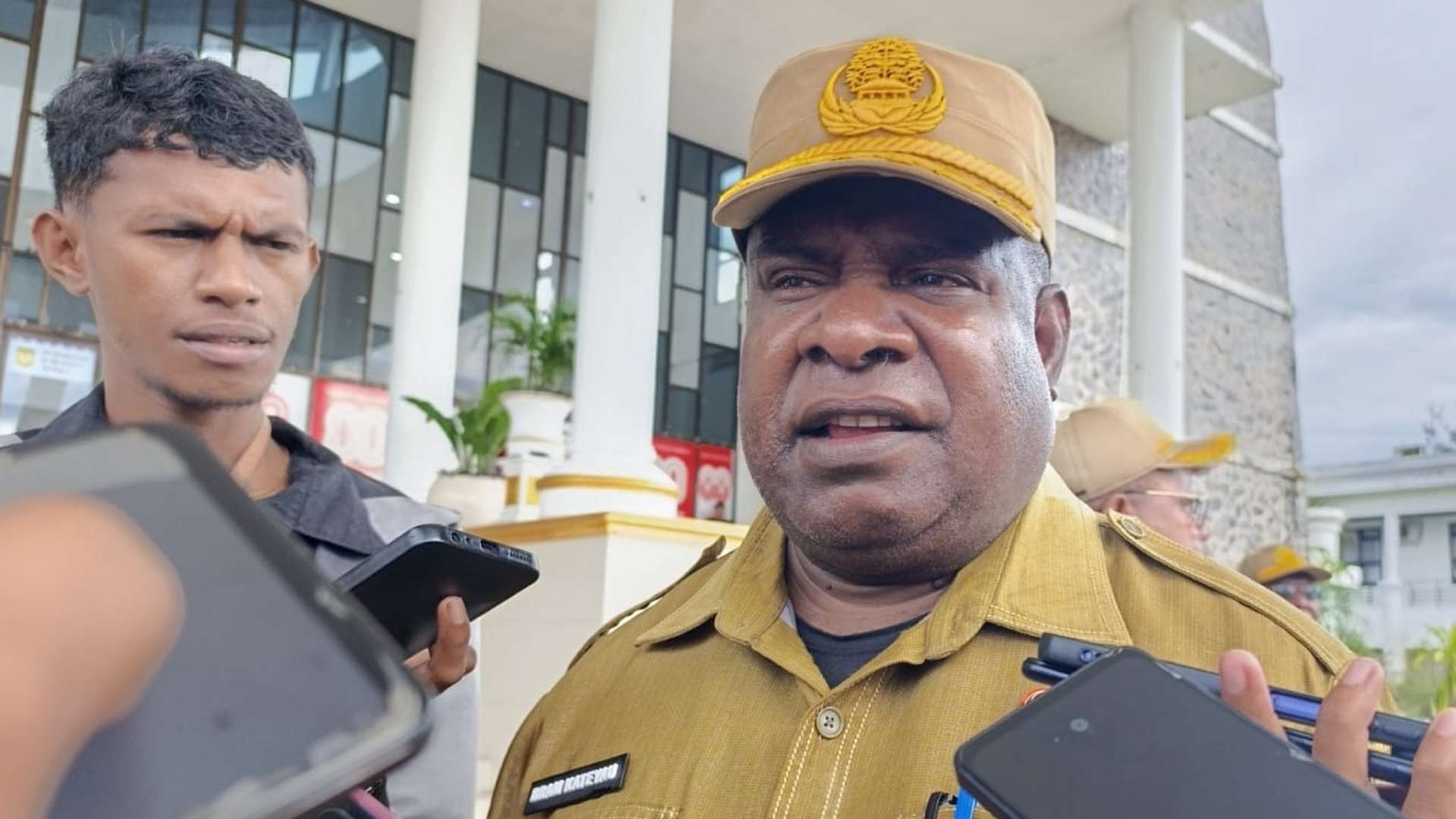 pj-sekda-minta-dinas-pendidikan-siapkan-data-guru-calon-peserta-program-s1