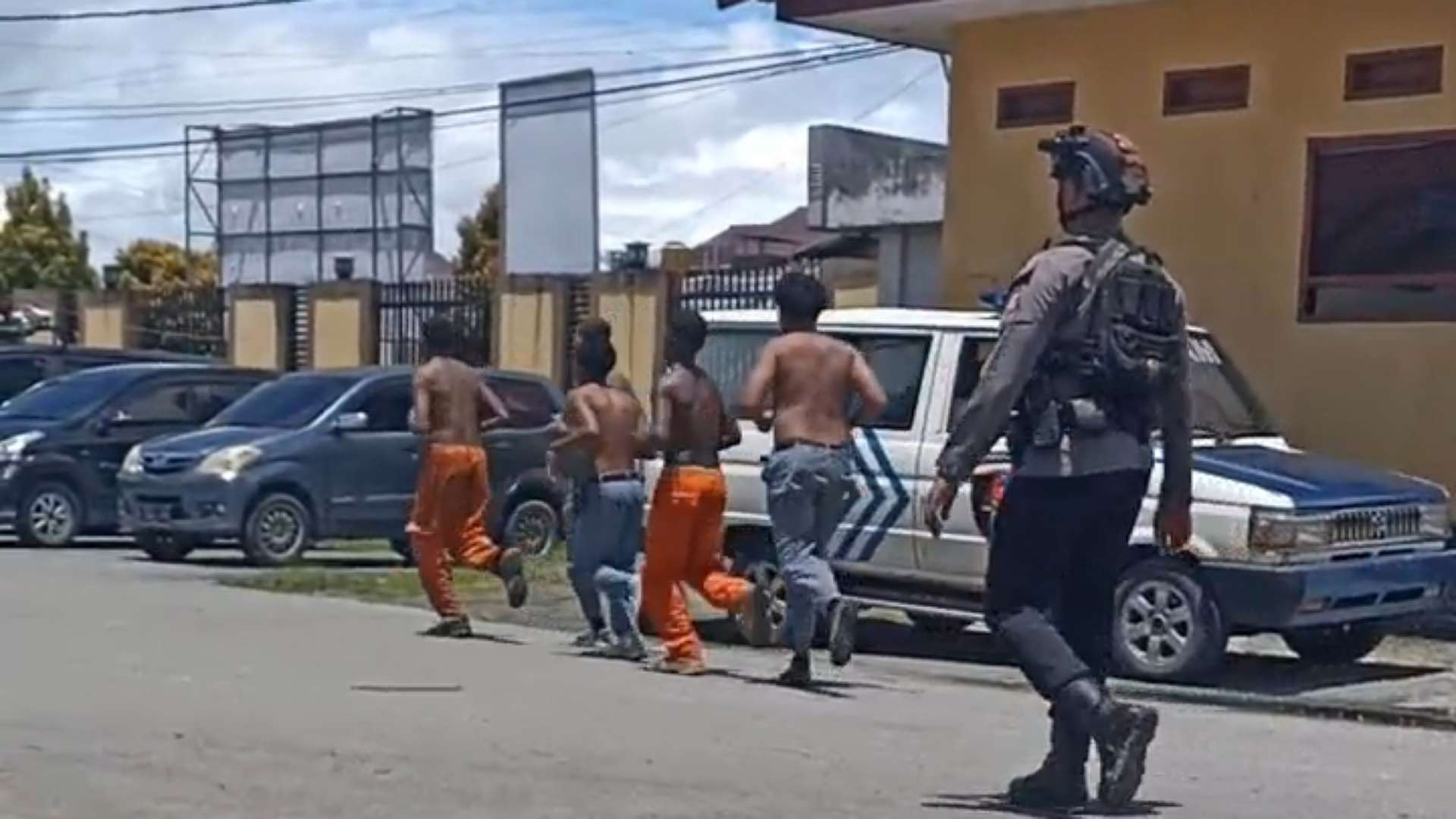 sejumlah-pelajar-terjaring-razia-kena-hukum-di-mako-polres