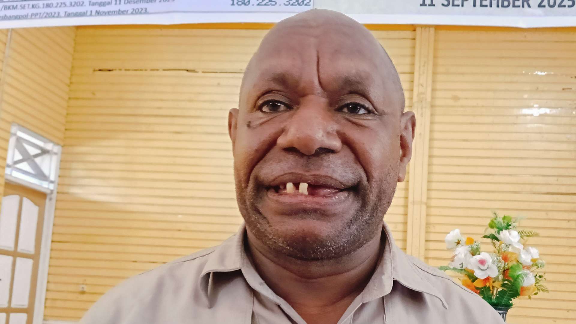 melkias-keiya-tugas-kepala-suku-mengayomi-jaga-kedamaian