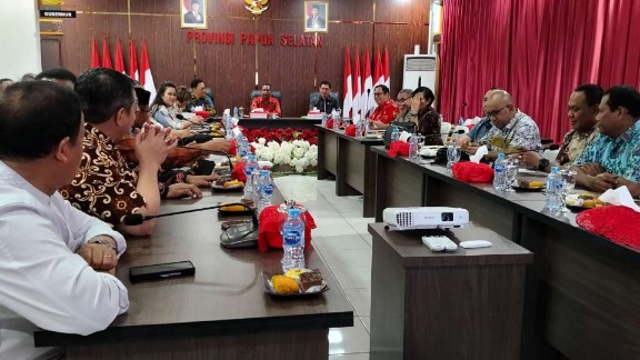 dana-otsus-tak-jadi-dipotong-apolo-papua-masih-butuhkan-dana-khusus-untuk-maju-seperti-daerah-lain