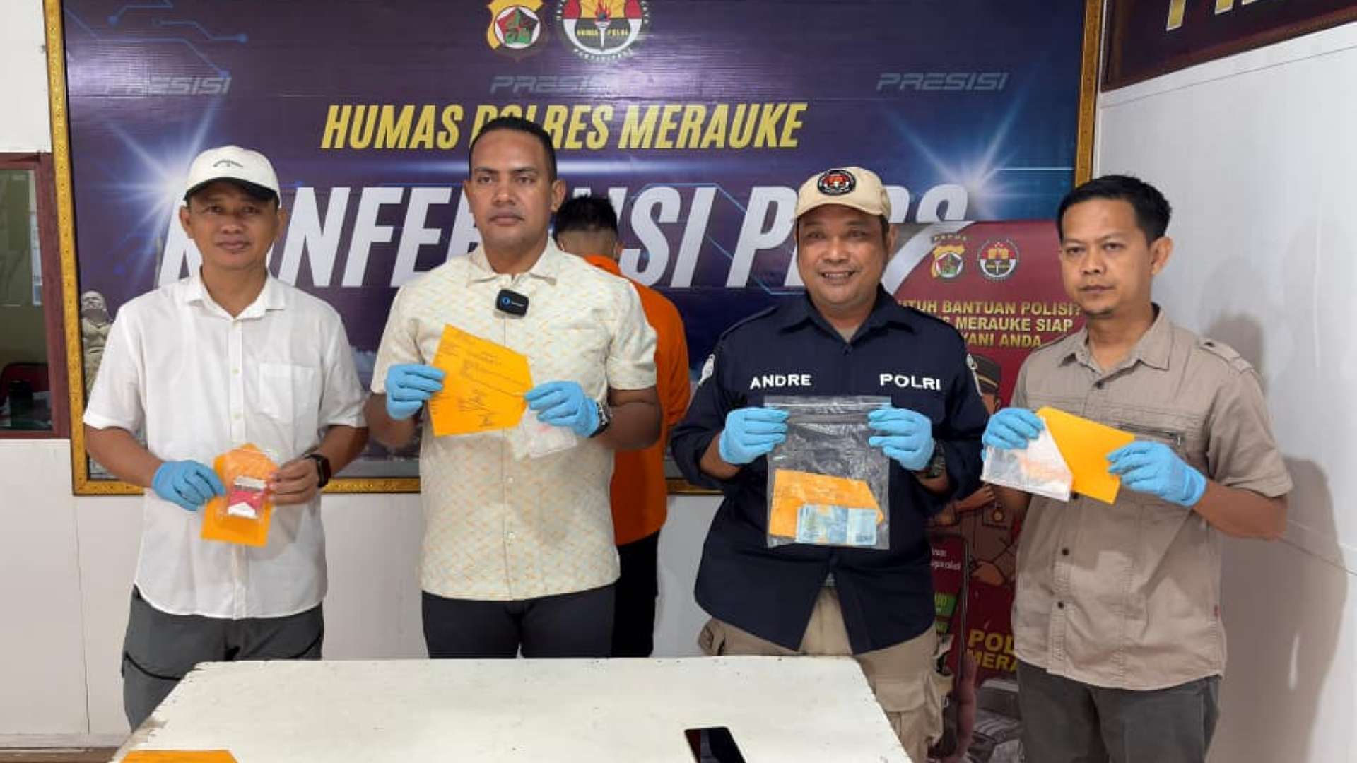 polres-merauke-serahkan-tersangka-narkotika-ke-kejaksaan