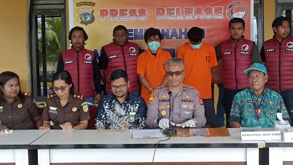 musnahkan-puluhan-gram-sabu-polisi-tetapkan-bandar-sebagai-dpo