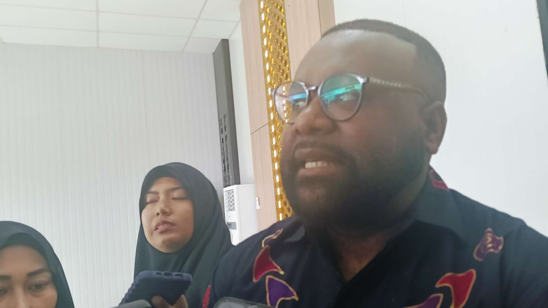 Anis Labene, Wakil Ketua Komisi V DPRP Papua Tengah sekaligus Ketua Fraksi NasDem DPR Papua Tengah. Foto : Elia Douw/ Papua60detik