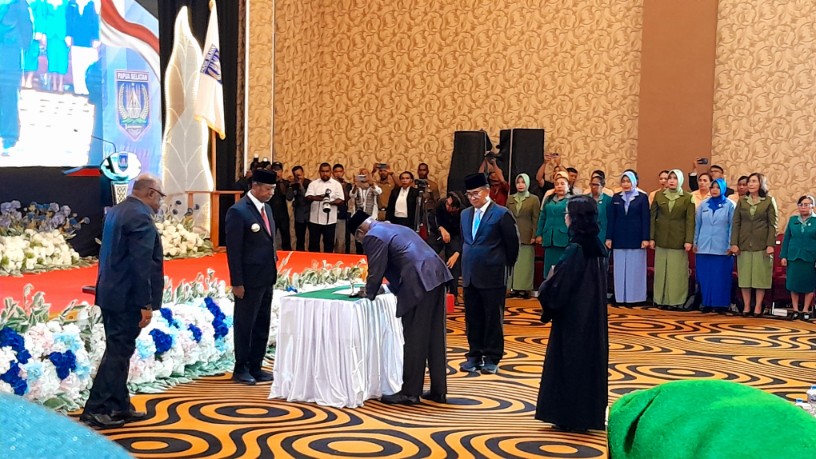 ferdinandus-kainakaimu-resmi-dilantik-jadi-sekda-papua-selatan