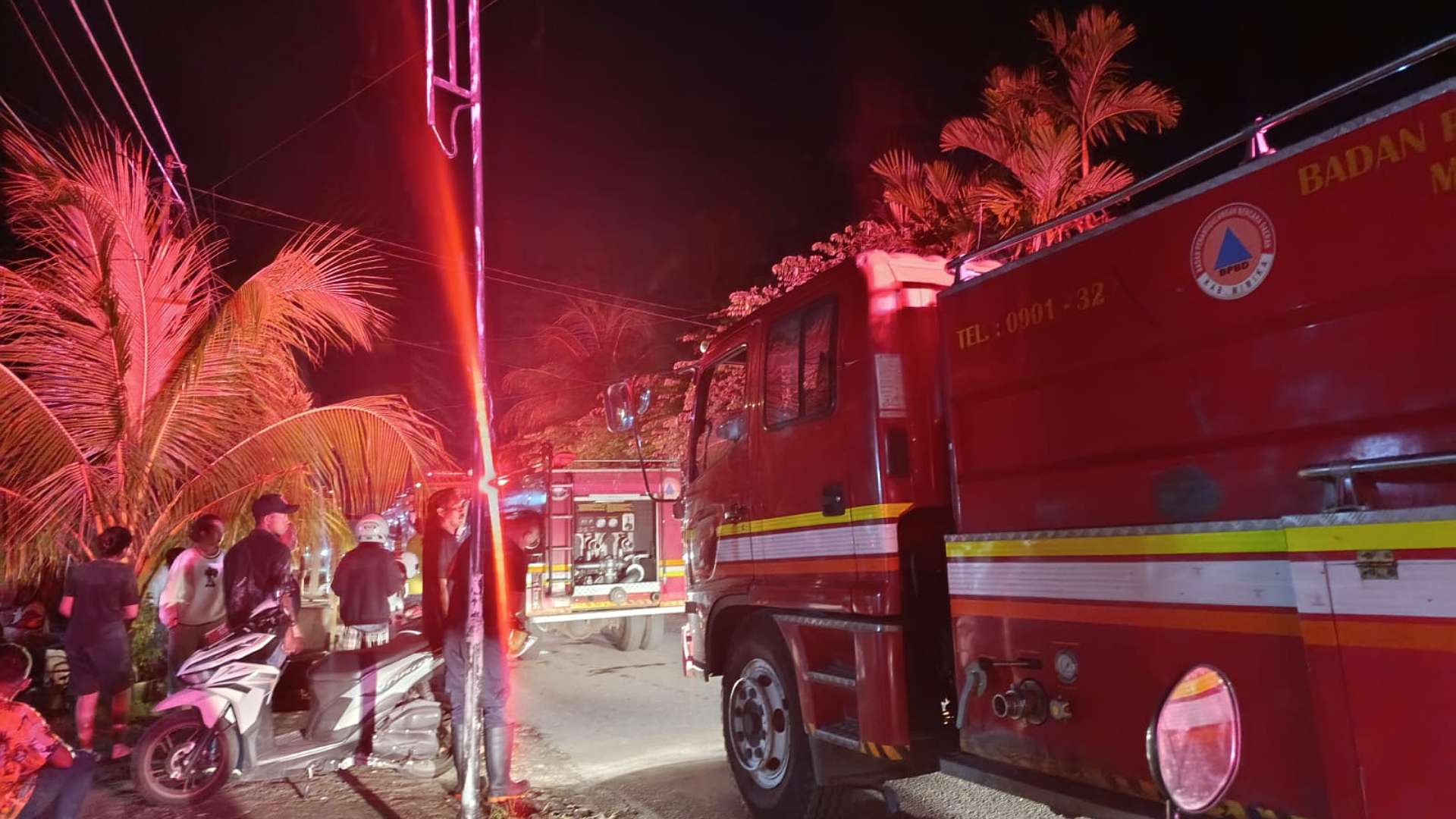 asap-mengepul-dari-kamar-mandi-api-nyaris-lalap-rumah-di-jalan-elang