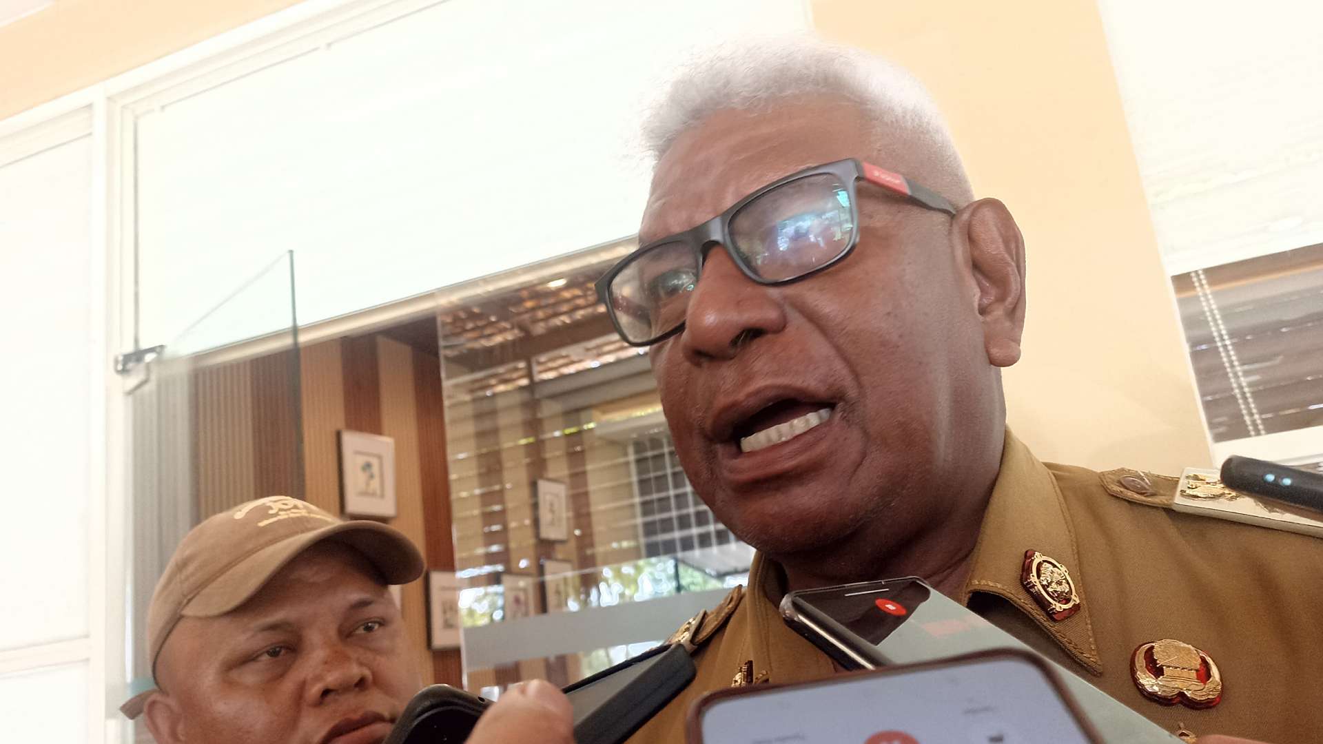 bupati-dorong-pembentukan-lembaga-masyarakat-hukum-adat-mimika-wee