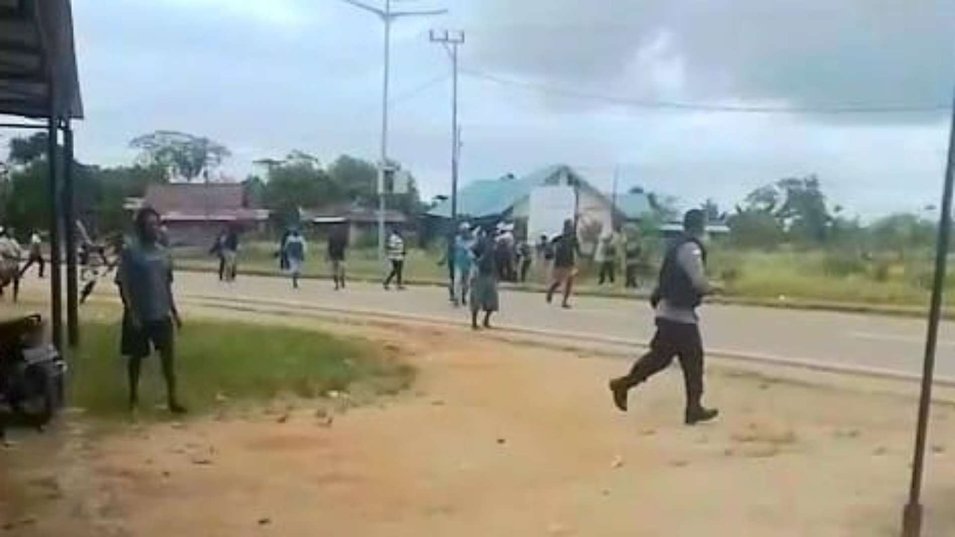 protes-burung-cenderawasih-dibakar-demonstrasi-di-boven-digoel-ricuh