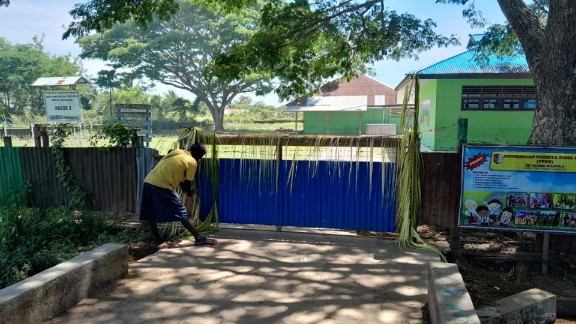 diduga-belum-ada-pelunasan-tanah-sd-negeri-wasur-2-merauke-kembali-dipalang