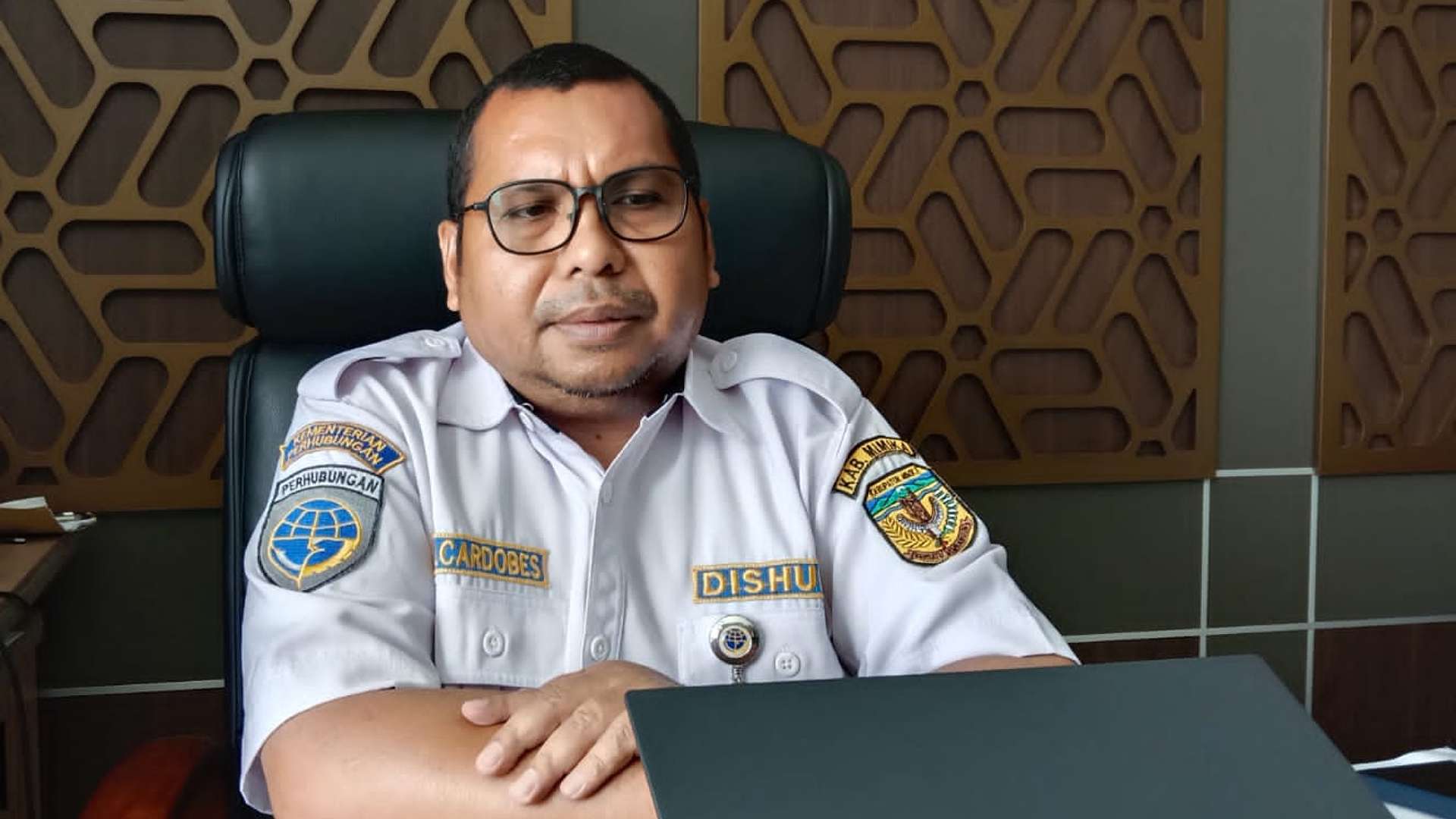 Kepala Bidang Perhubungan Udara, Dinas Perhubungan (Dishub) Kabupaten Mimika Elcardobes, foto: Martha/Papua60detik