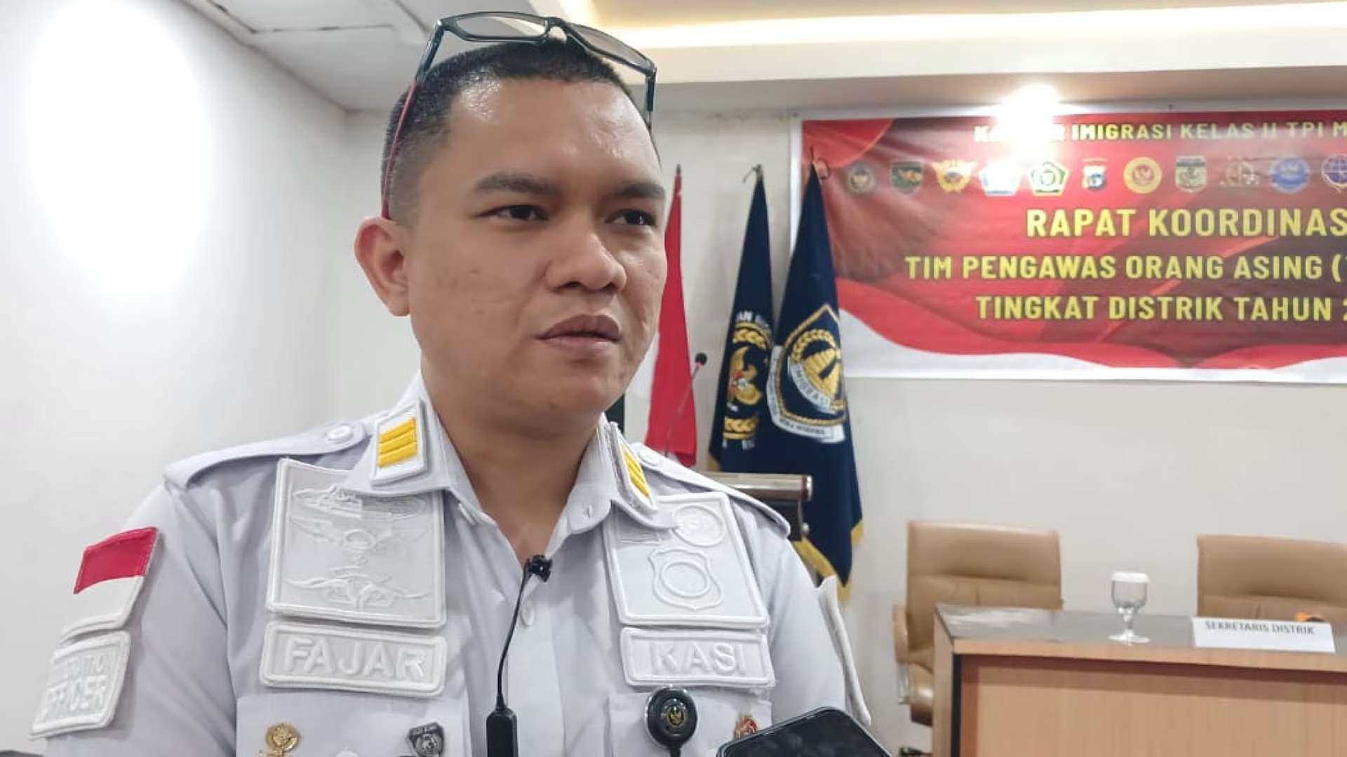 Kepala Seksi Intelijen dan Penindakan Keimigrasian (Inteldakim) Kantor Imigrasi Kelas II TPI Mimika, Fajar Hadiratusi, foto: Martha/Papua60detik