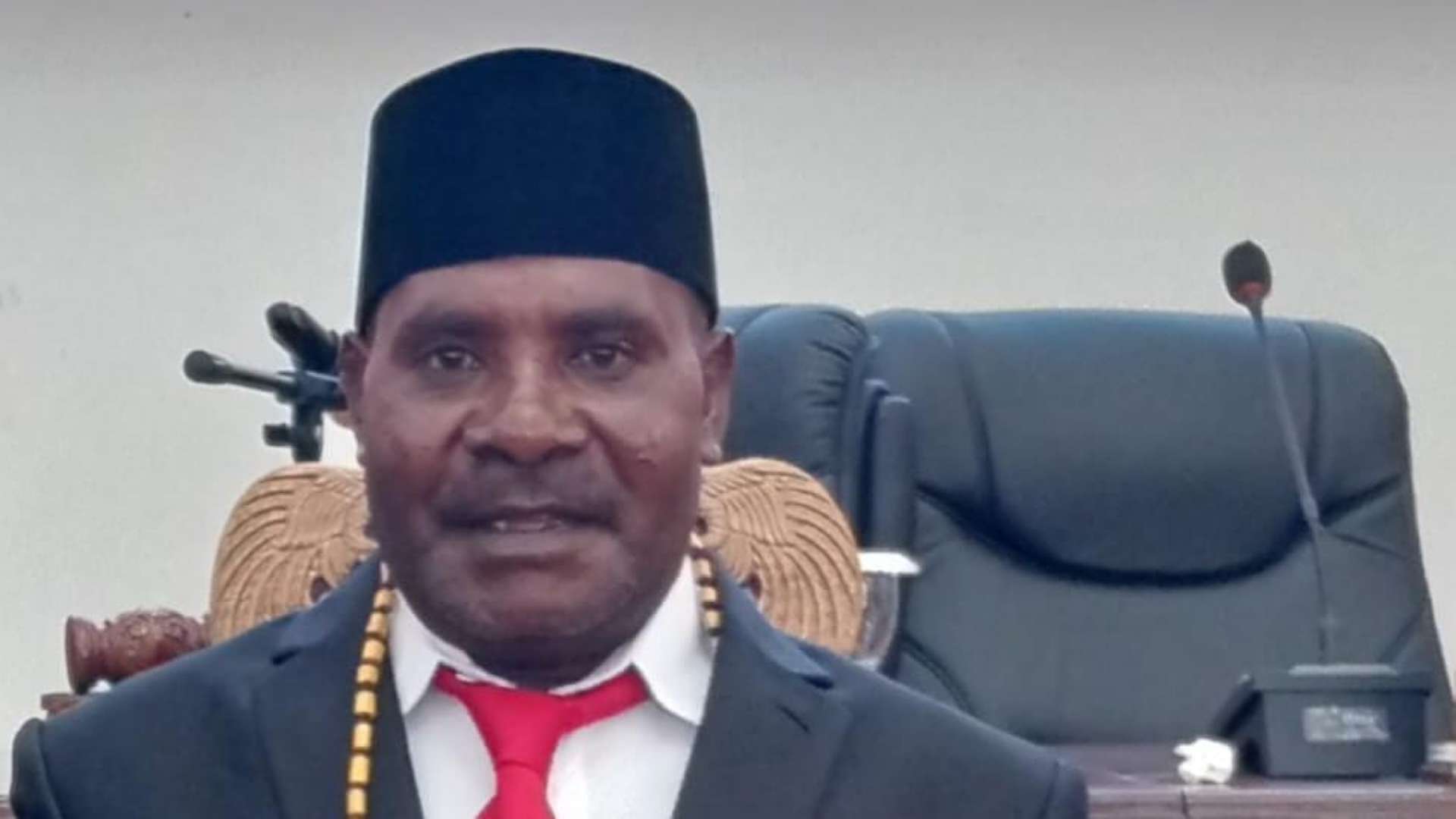 urbanus-beanal-harap-rugby-mimika-dukung-kepemimpinan-odizeus-beanal-di-papua-tengah