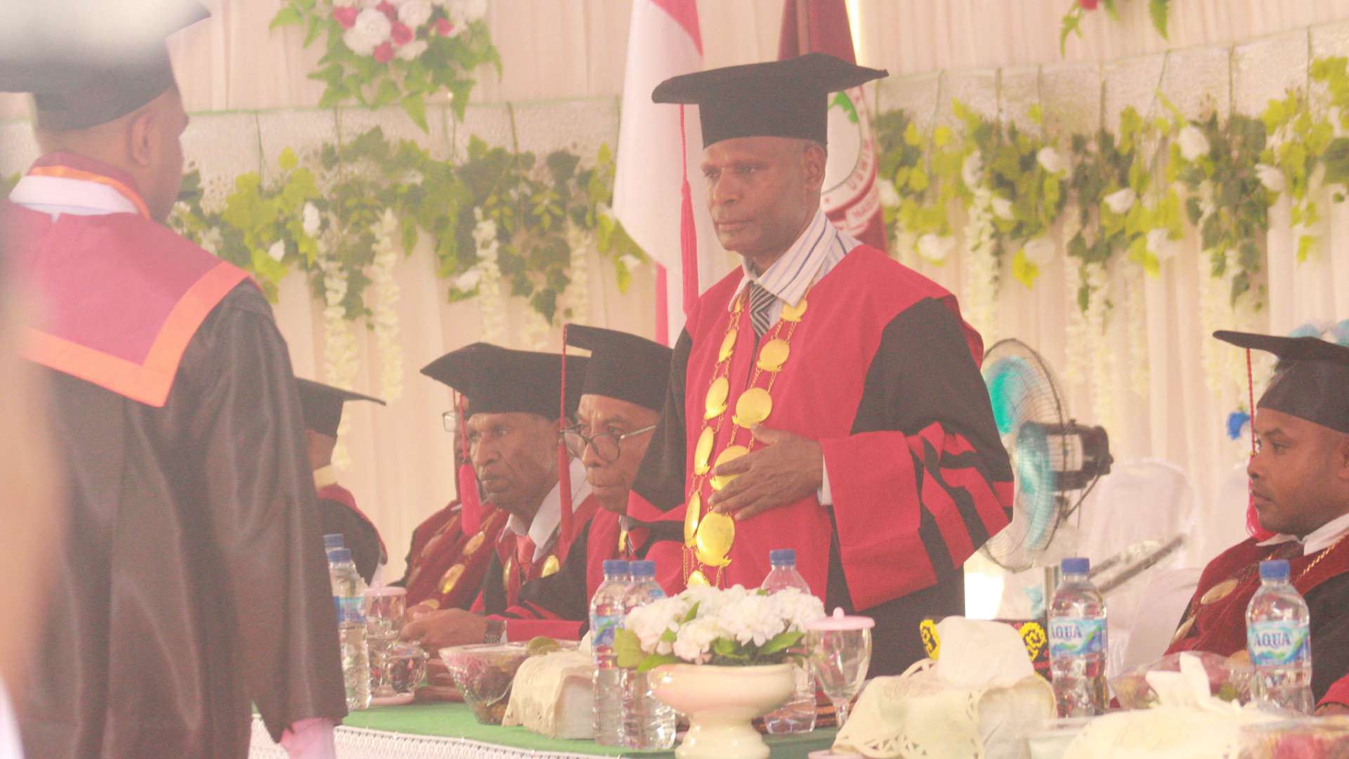 uswim-nabire-wisuda-402-mahasiswa-angkatan-xxiv