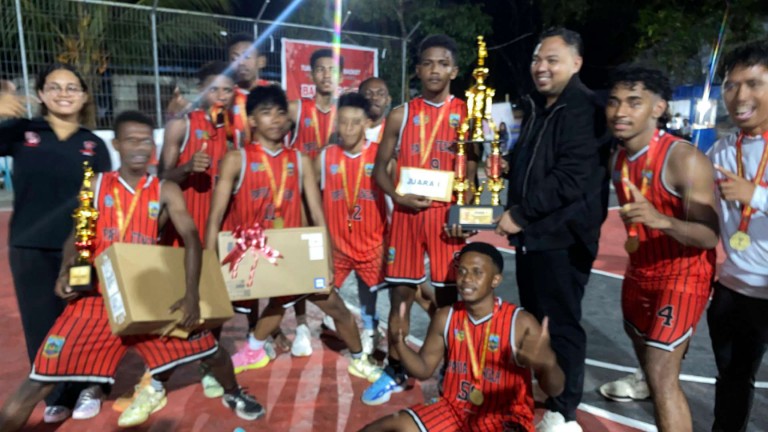 banteng-cup-2025-tim-gabungan-sma-juara-usai-tumbangkan-smkn-1-kuala-kencana