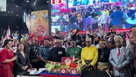 Perayaan Hut Ke-49 KKSS Kabupaten Mimika, di Gedung Eme Neme Yauware, Rabu (26/11/2025). Foto: Faris/Papua60detik