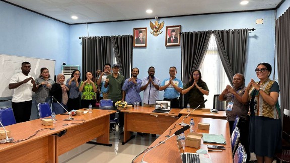 Jelang Nataru, Pemkab Mimika & Pertamina Sediakan Minyak Tanah Rp4.000 per Liter