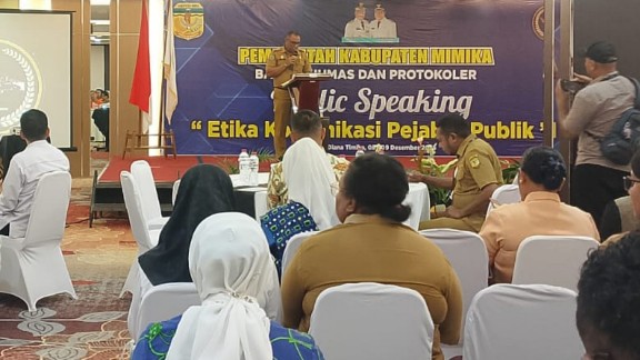 Seminar public speaking yang digelar oleh Bagian Humas dan Protokoler, foto: Martha/Papua60detik