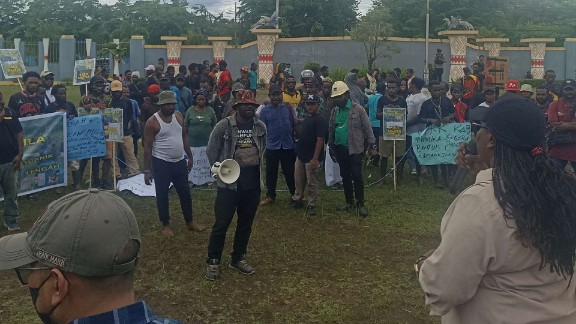 spj-desak-negara-segera-tarik-militer-dari-distrik-jila-masyarakat-trauma