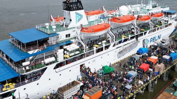 pelni-catat-ribuan-penumpang-mudik-natal-arus-balik-ke-mimika-lebih-tinggi