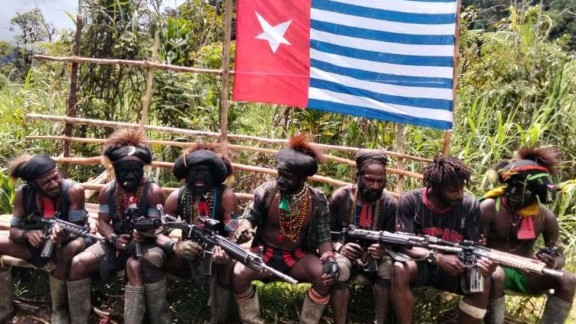 kontak-tembak-di-nduga-satu-prajurit-tni-dilaporkan-meninggal