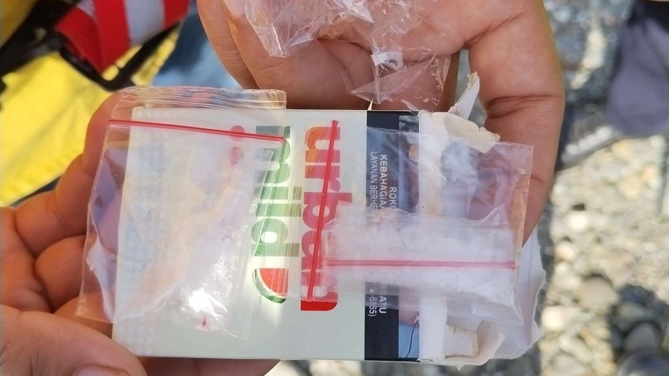 petugas-bandara-gagalkan-penyelundupan-sabu-ke-ilaga