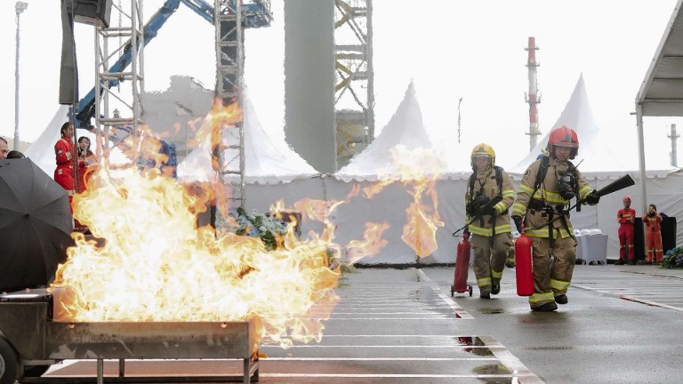 pt-freeport-serukan-pesan-keselamatan-kesehatan-serentak-di-tiga-lokasi-kerja