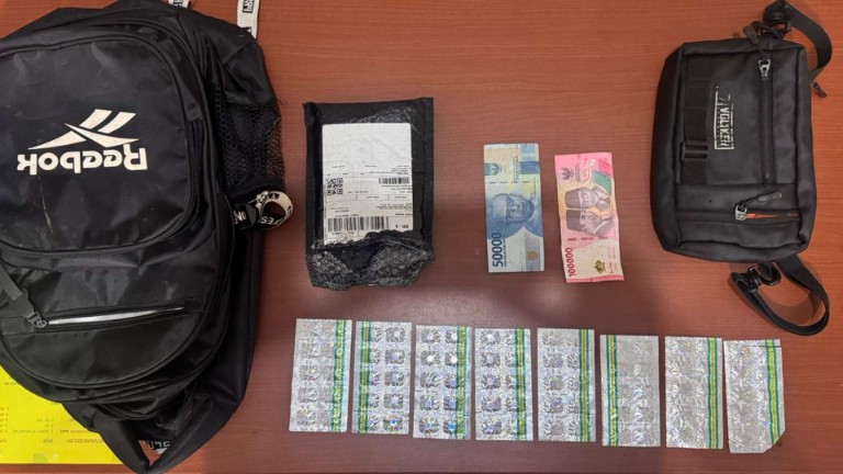 Barang bukti Tramadol yang diamankan petugas Resnarkoba Polres Mimika. Foto: Istimewa