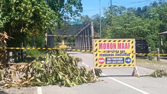 jembatan-kali-harapan-nabire-ditutup-sementara