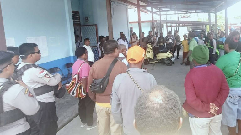 Honorer K2 Nabire Kembali Datangi Kantor BKPSDM, Tuntut Penjelasan Pengangkatan PPPK