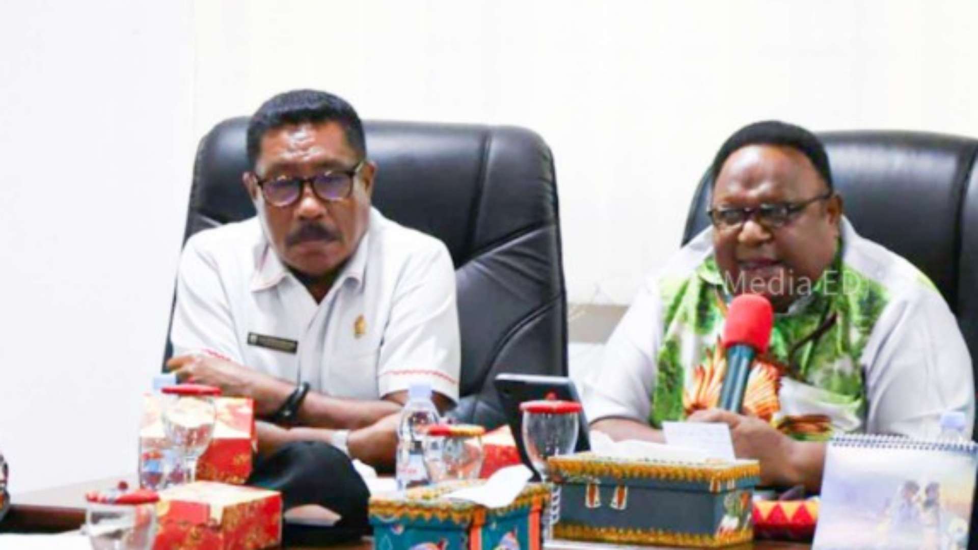 dpr-papua-tengah-hentikan-seluruh-aktivitas-tambang-emas-ilegal-di-kapiraya