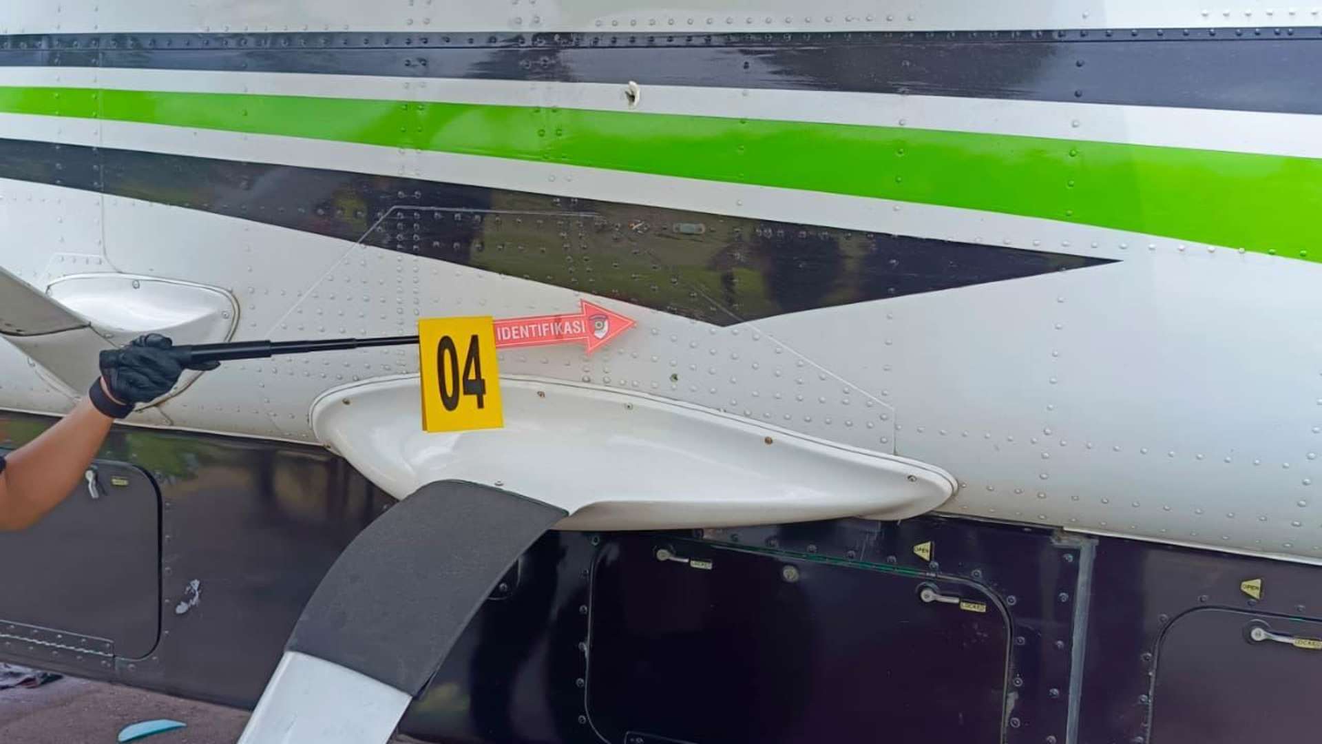 Pelaku Gunakan Empat Senjata Api Saat Serang Pesawat Smart Air