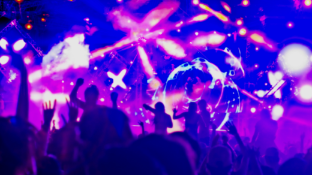 Tempat hiburan malam. Foto: Canva